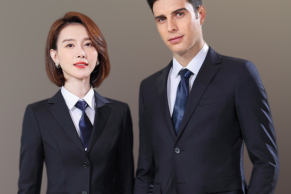 西服定制在培养企业团体整体一致和团队意识方面具有重要的作用.jpg